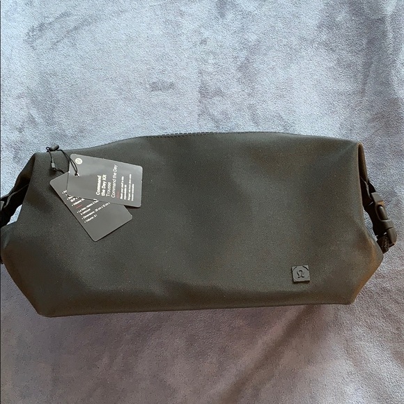 lululemon command the day kit